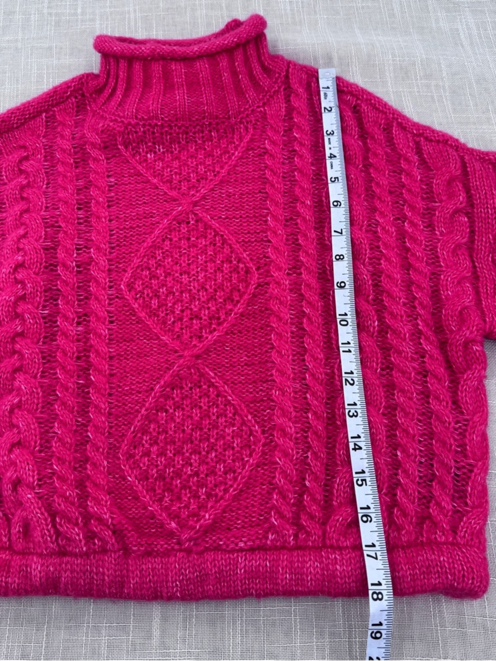 NWT Sanctuary Cable Knit Cropped Sweater Size Small Neon Pink Mock Neck Sweater - Picture 5 of 9